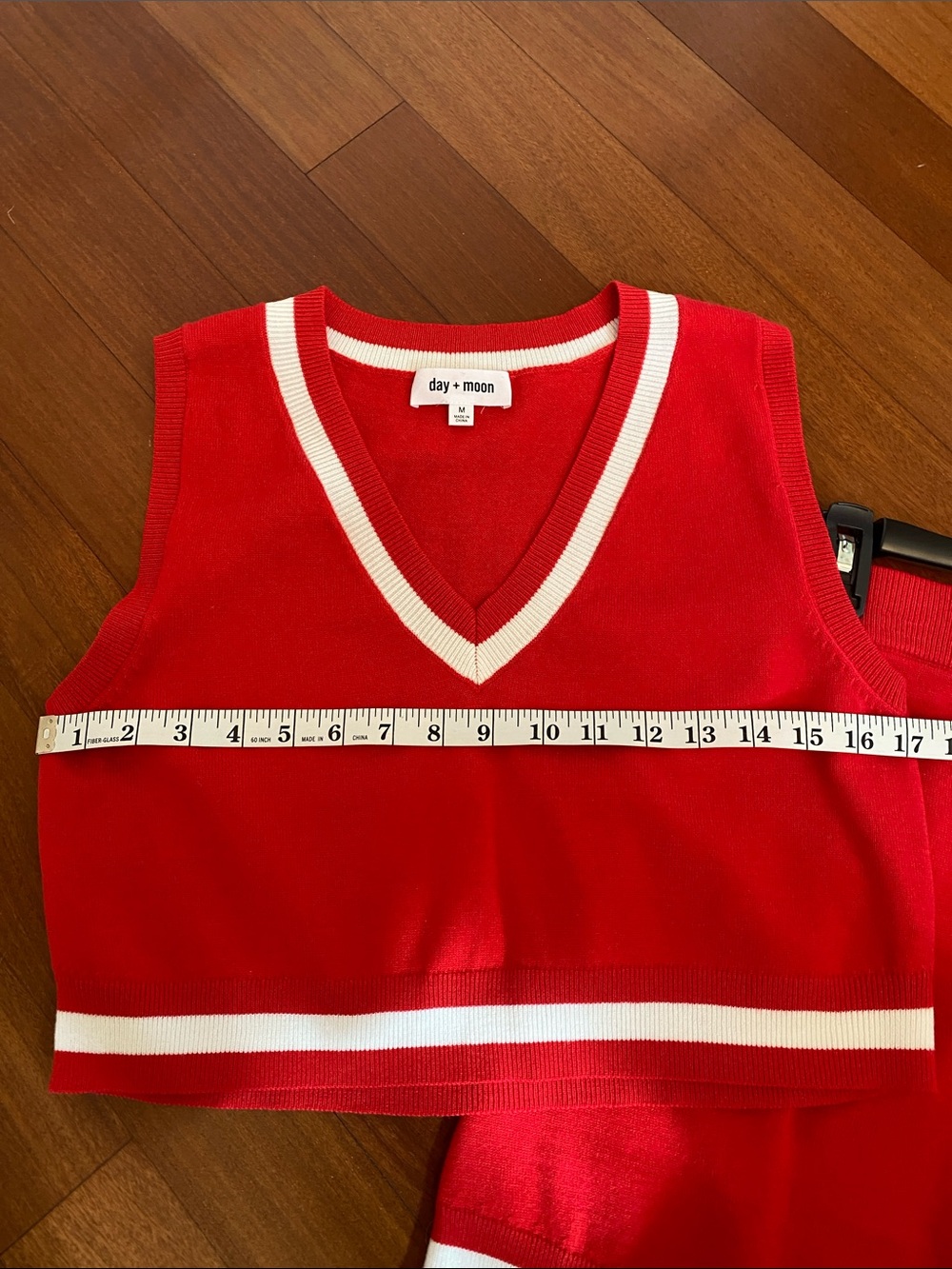 Red Knit Bandeau Crop Top & mini skirt Set w/White Trim Day + Moon Sz M LIKE NEW - Picture 14 of 16